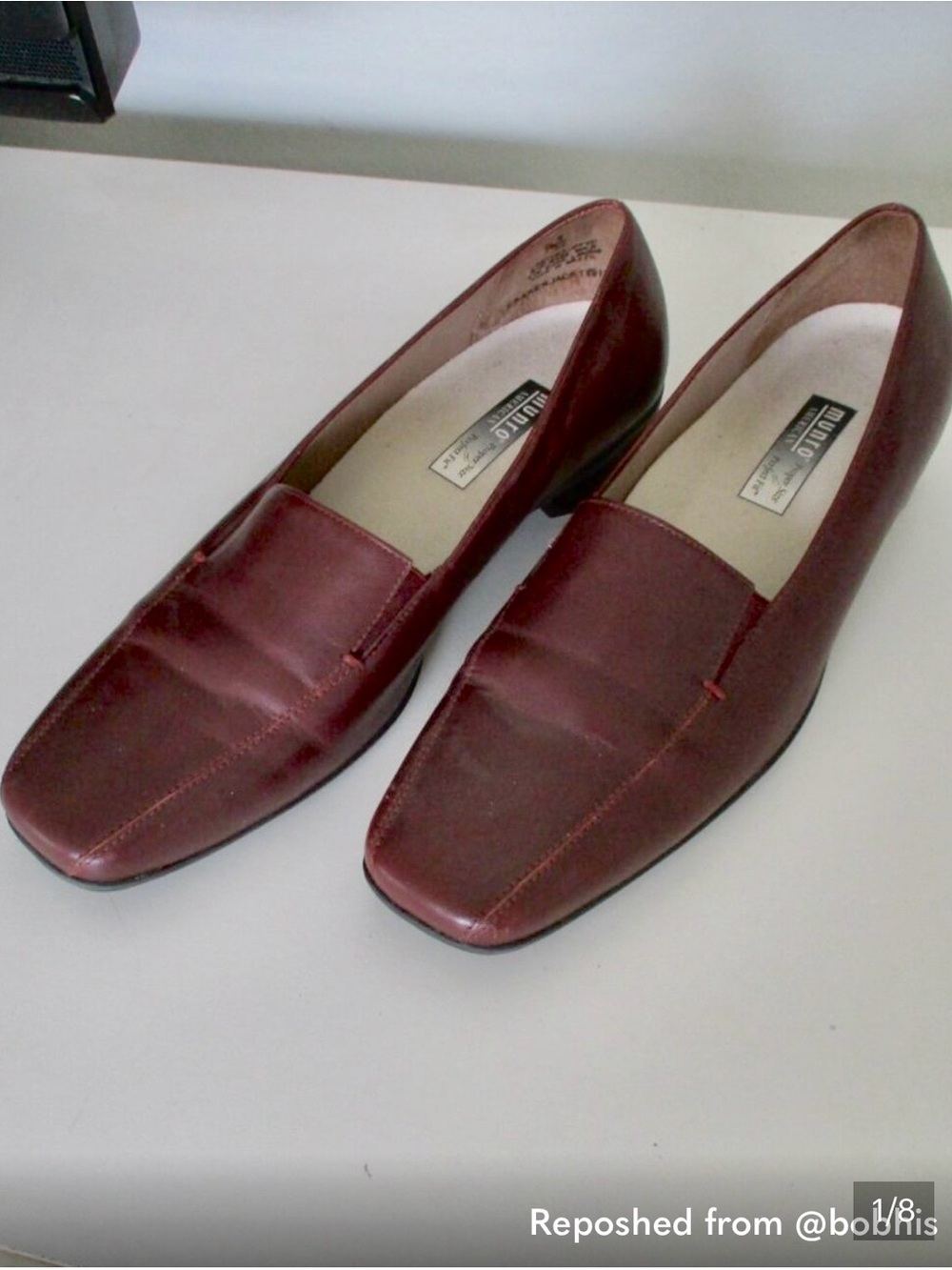 Munro Women's Leather Loafers
Cordovan Size 9M